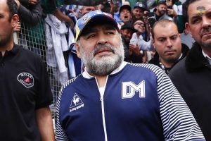 diego-maradona-gimnasia_ptwy0x2ikirn1h5hcswjurloh